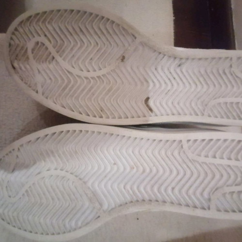 Αθλητικά δερμάτινα Adidas μεταχειρισμένα, μέγεθος 38, άσπρα