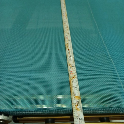 Professional beach lounger in blue like new