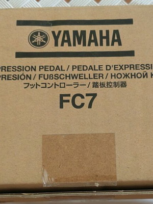 Expression pedal Yamaha FC7 like new