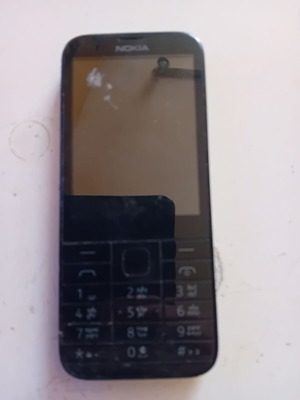 Nokia RM-1012 mobile phone refurbished, broken screen for parts