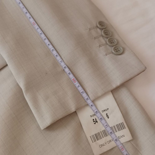 Alta Moda men's suit new with tags, silver, summer fabric