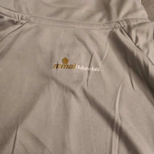Running t-shirt gray with reflective details Medium like new