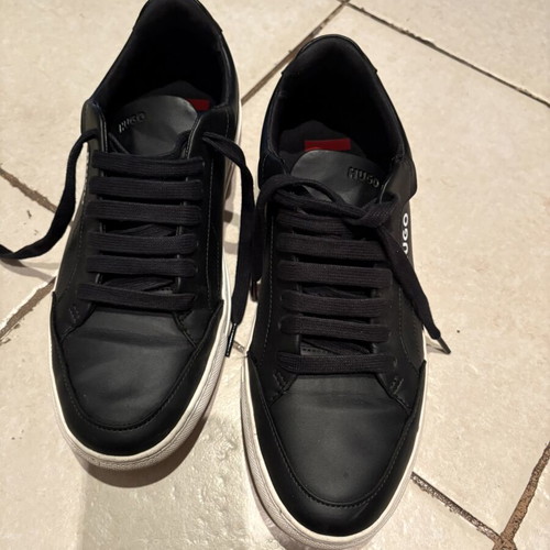 Hugo Boss men's casual shoes size 41 like new black
