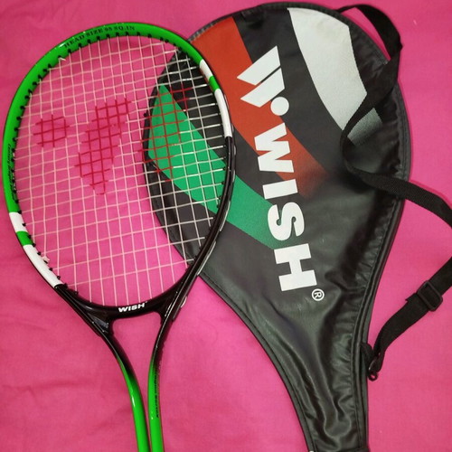 Wish tennis racket like new Century Dragon Series