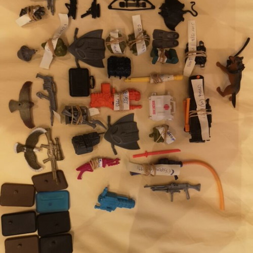 Gijoe weapon lot, 42 pieces