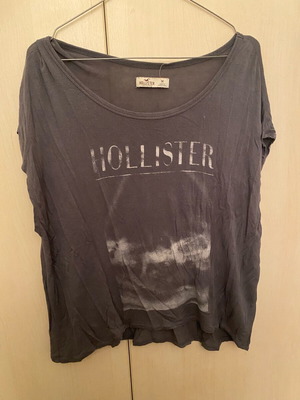 Hollister blouse used, gray, size M, elastic fabric
