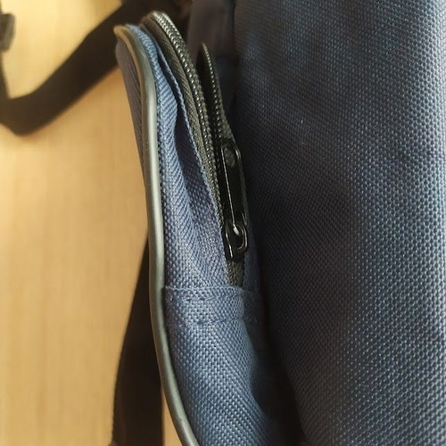 Insulated travel bag like new, blue, with external pockets