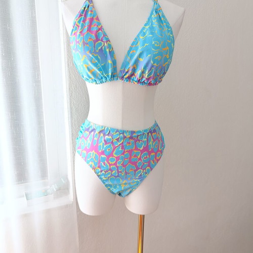 Bikini set XXL new, colorful turquoise, padded top