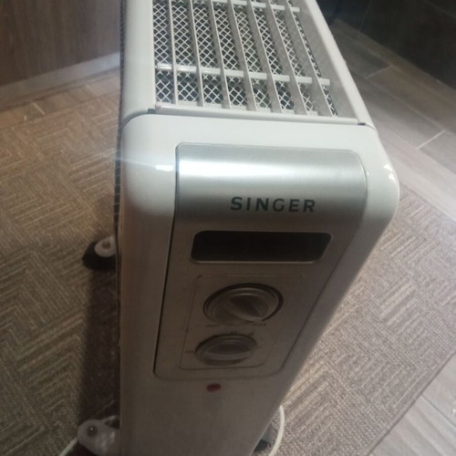 Singer halogen heater like new