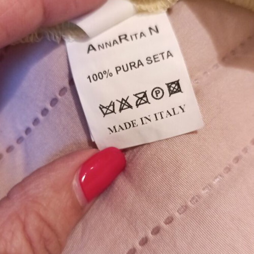 AnnaRita N Women's Blouse like new, yellow silk georgette