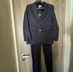 forel suit