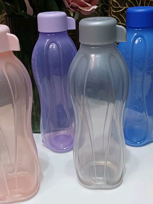 Tupperware bottle 500ml with screw cap new