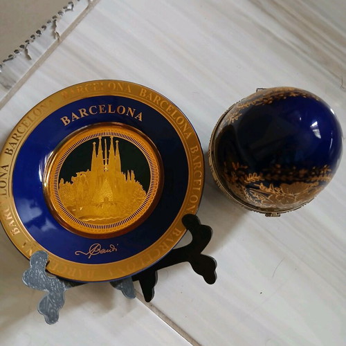 Porcelain decorations like new from Spain