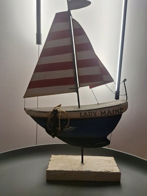 Wooden decorative sailboat Lady Maine new