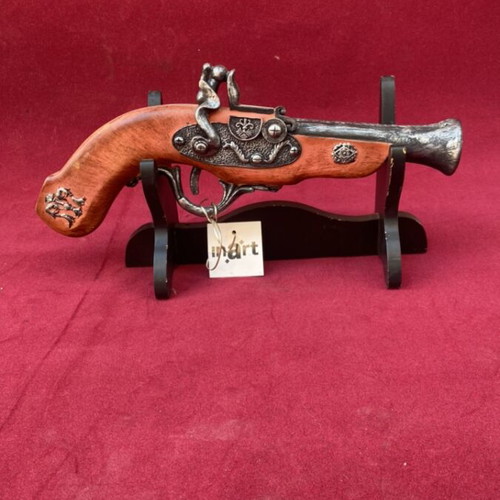 Karyofylli pistol 30cm like new