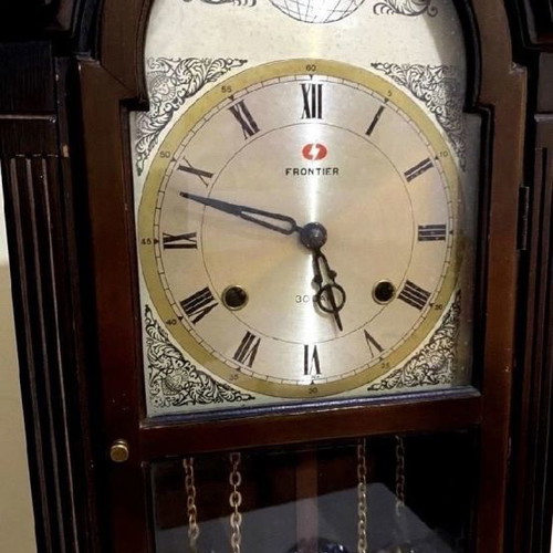 Antique clock used