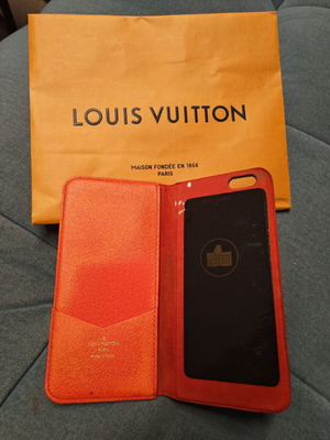 Luis Vuitton case for iPhone 7 and 8 like new