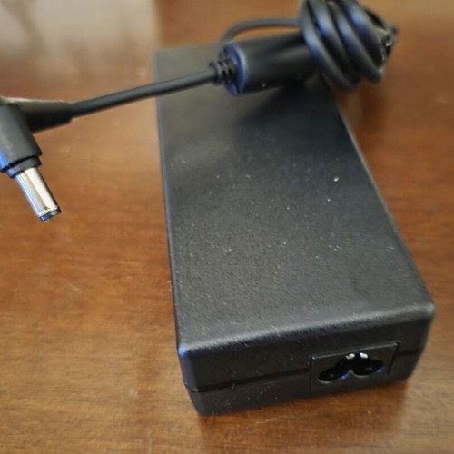 Laptop power adapter 120W 19.5V 6.32A