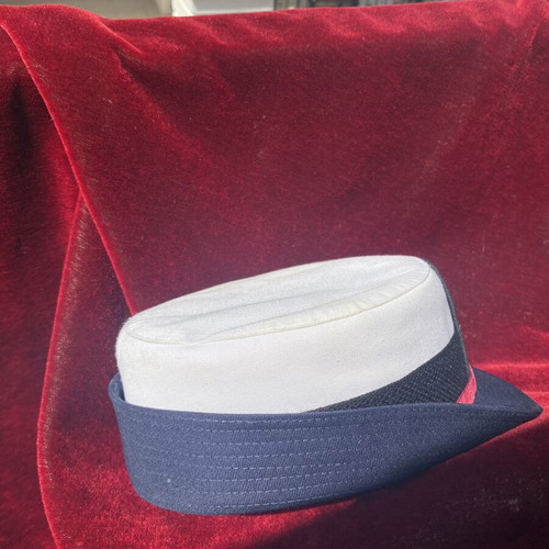 Women's military cap like new, size 57, naval style