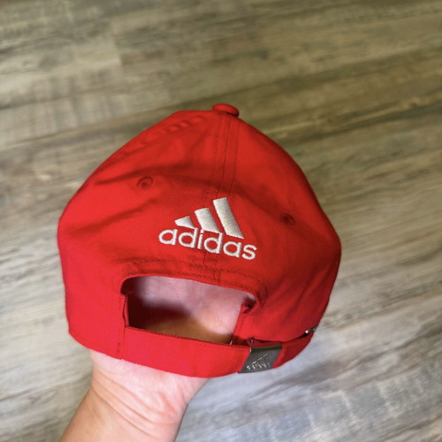 Adidas Bayern Munich baseball cap used, red with white stripes