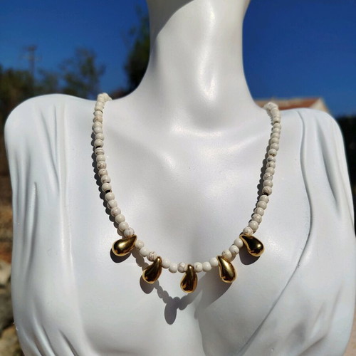 Handmade necklace with haolite, hematite and stainless steel, new