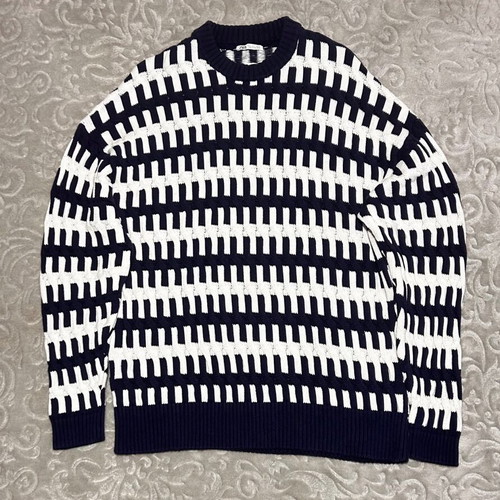 Zara knitted sweater with round neckline blue-white like new