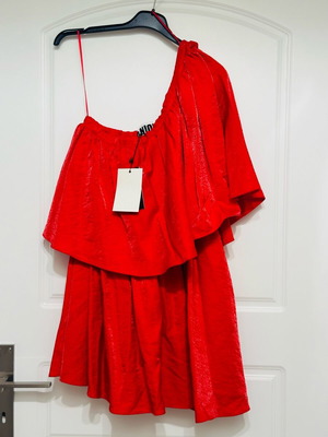 Unique by Sfera red dress new with shiny fabric size M