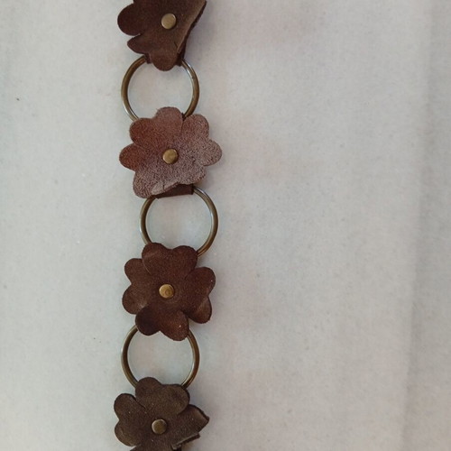 Vintage boho leather belt with metal rings used, brown