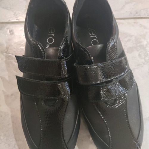 Anatomical shoes new, size 40, black