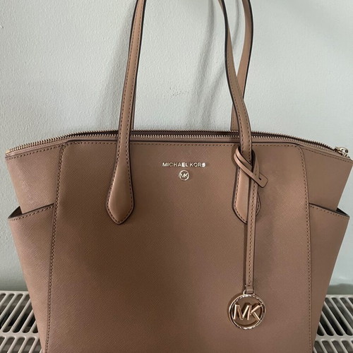 Michael Kors shoulder bag like new, beige