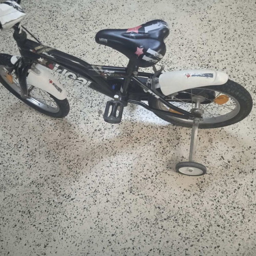 Ideal kids bike with 16-inch wheels, like new