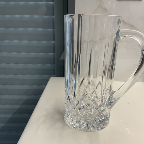 Crystal Pitcher like new, heavy crystal, 23 cm height