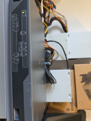 Cisco C881-V-K9 V02 ISR Router употребяван, Data & Voice, 4x FXS, 2x BRI