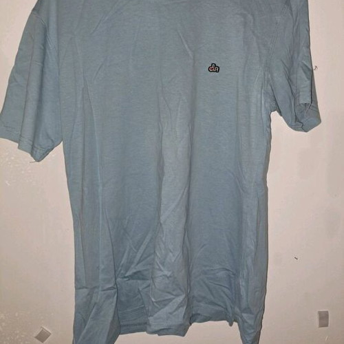 Men's short-sleeve t-shirts like new, size medium, pack of 3