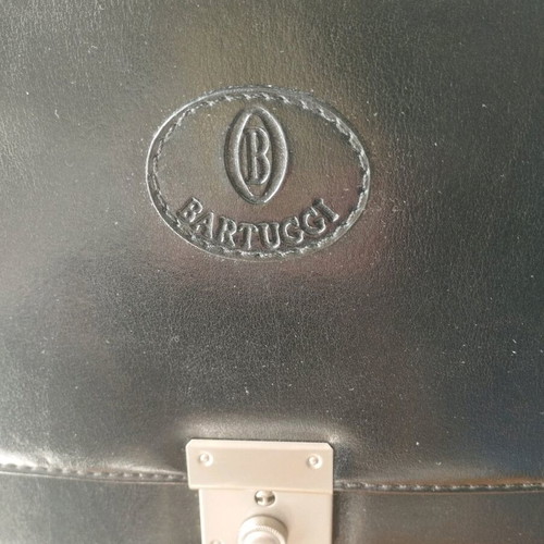 Bartuggi leather briefcase new with key, black