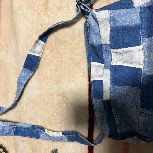 Bags pack of 4 like new, colorful