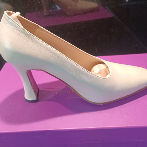 J. Bournazos wedding shoes size 36 like new, genuine leather, sugar color