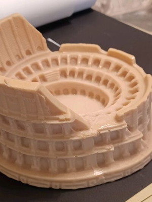 Colosseum decorative replica like new