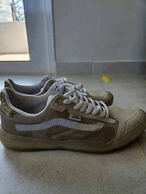 Παπούτσια Vans EVDNT UltimateWaffle μεταχειρισμένα, μέγεθος 42, μπεζ