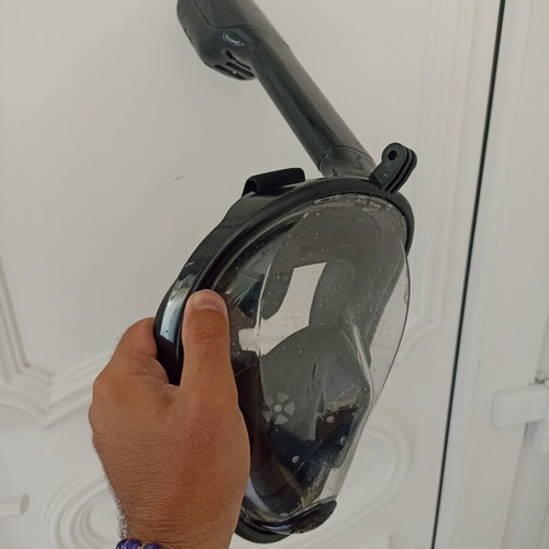 Full face mask, black, lightly used