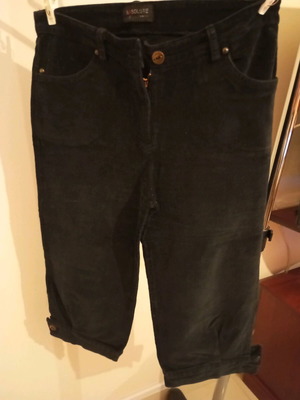 Absolute vintage black corduroy pants with knee buttons used size 2