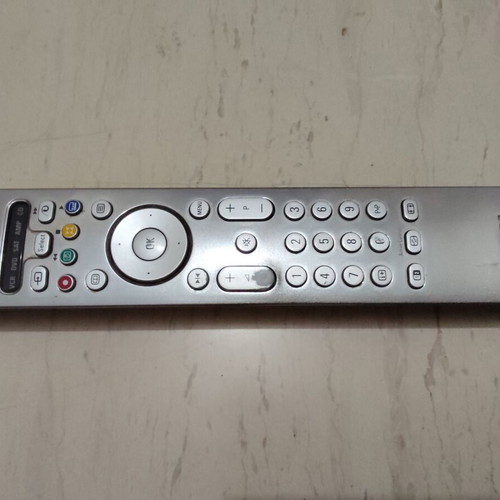 Philips genuine universal remote control used