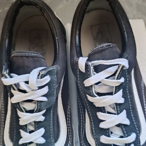 Vans sneakers unisex size 44.5 used, black