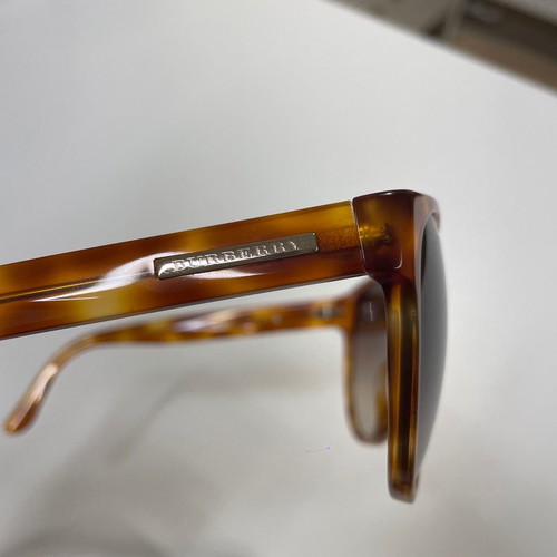 Burberry tortoise sunglasses new
