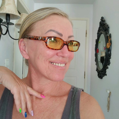 Vintage sunglasses like new with tiger frame and yellow lenses