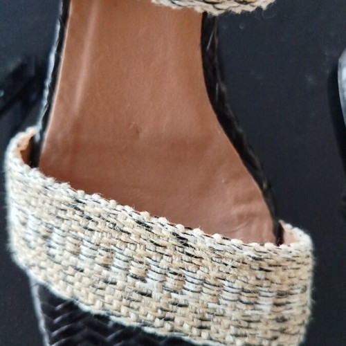 Carmens sandals size 36, like new, leather and raffia