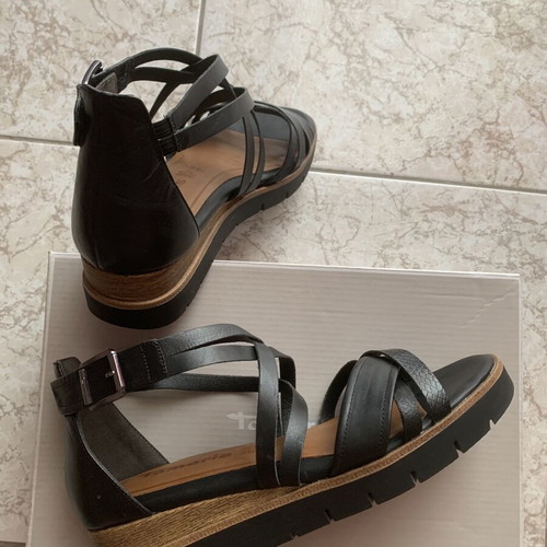 Tamaris women's black leather platform sandals like new, size 40