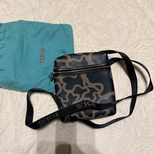Tous leather crossbody bag like new, black and beige