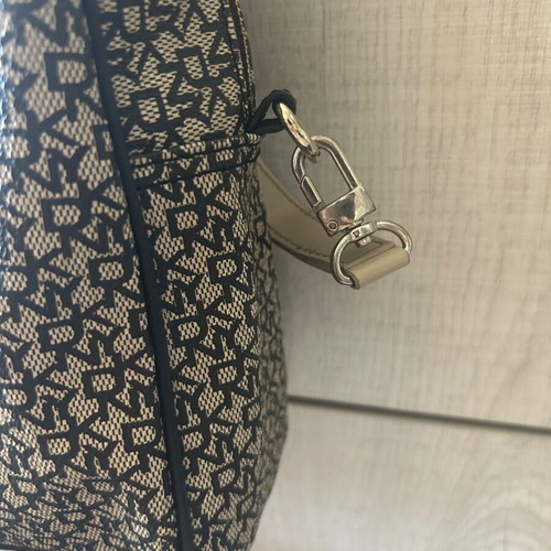 DKNY large shoulder bag used, black and beige