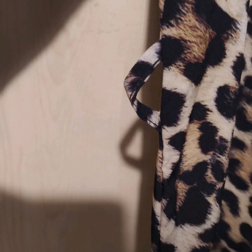 Dress straight cut leopard print like new, one size, beige brown